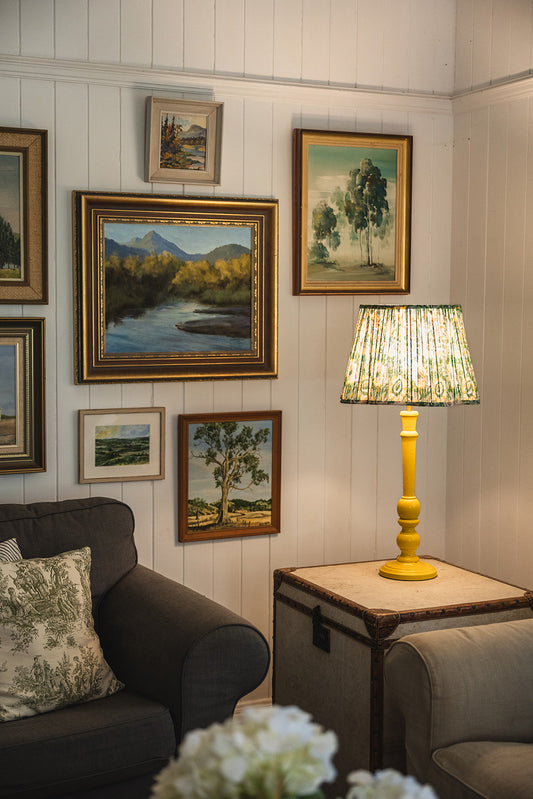 How lampshade colours can affect mood and ambiance.